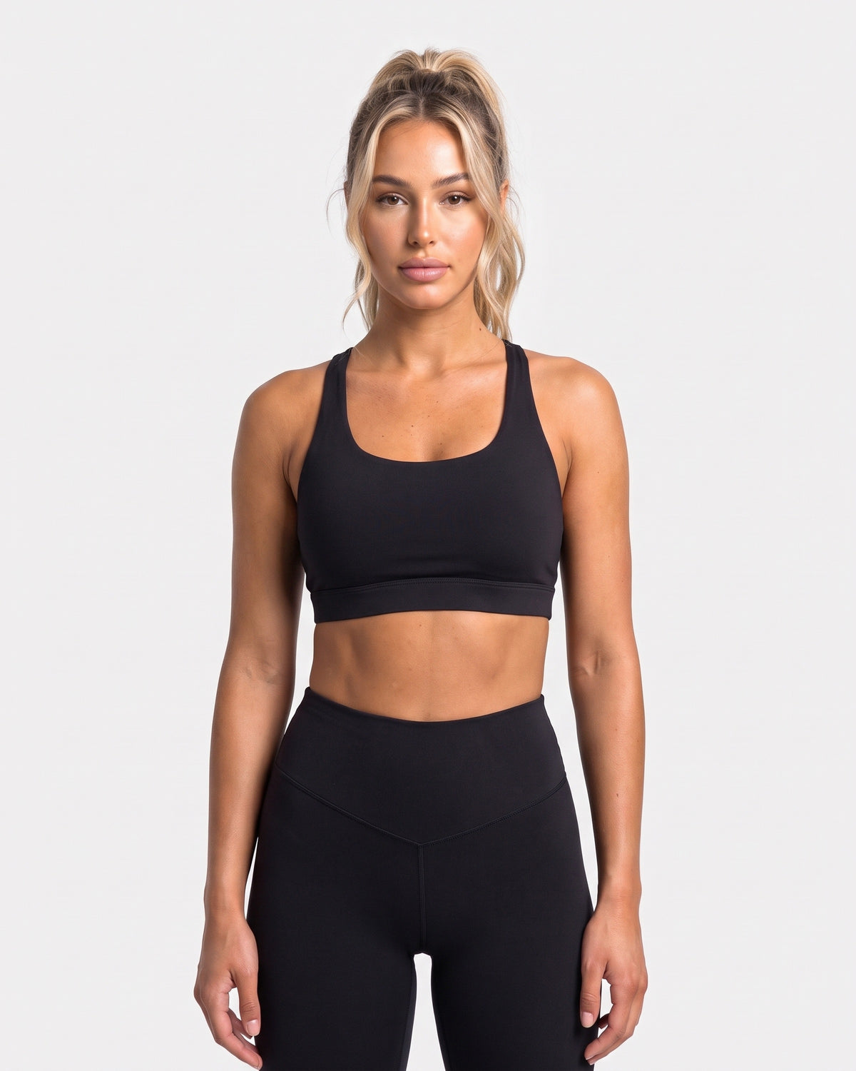 OMNÉA Cross Back Sports Bra in OMNÉA Black – Vorderansicht