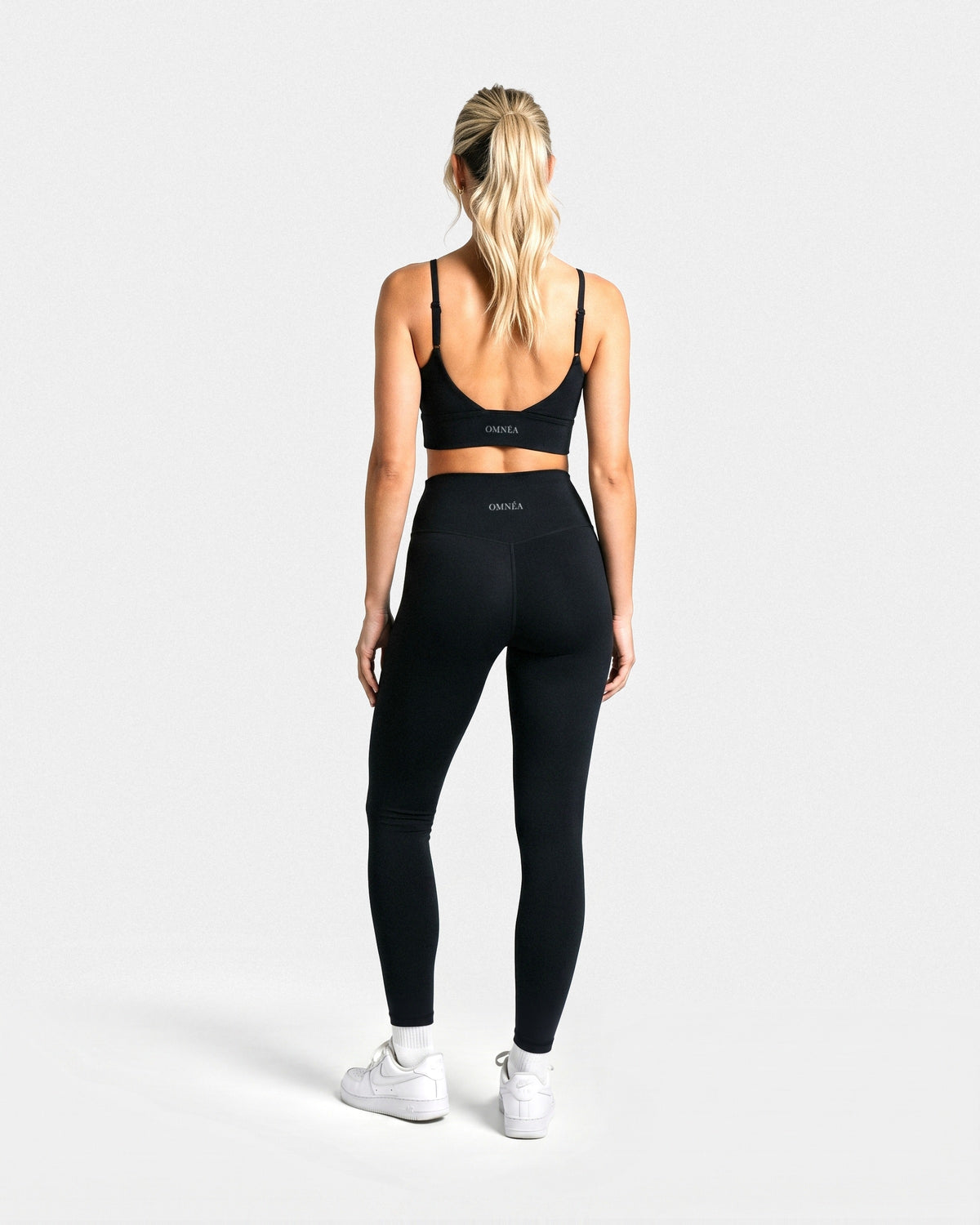 OMNÉA Everyday High Waist Leggings in OMNÉA Black – Rückansicht
