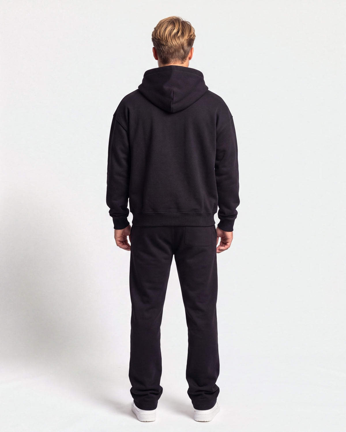 OMNÉA Everyday Zip Hoodie in OMNÉA Black – Rückansicht
