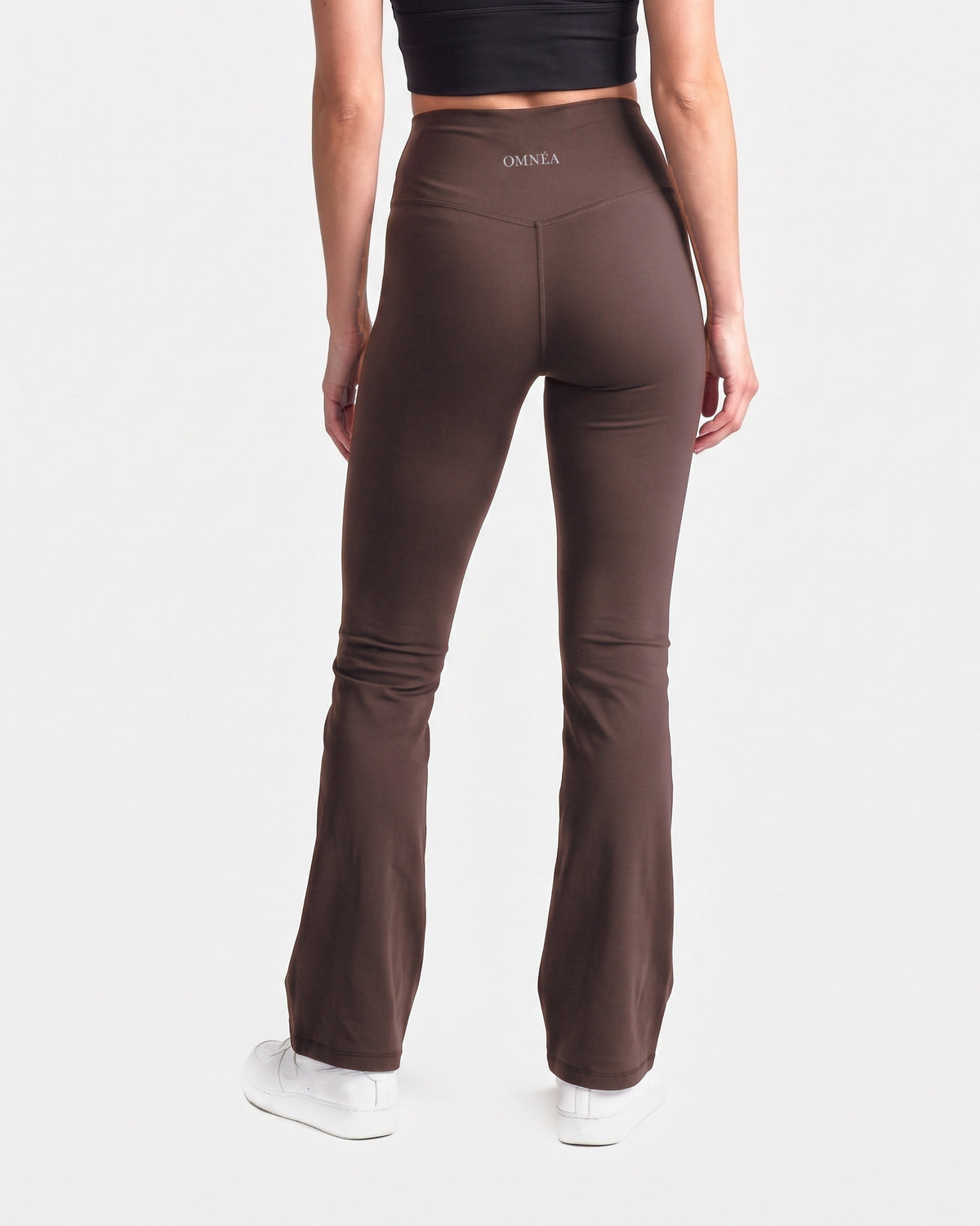 OMNÉA Eclipse High-Waist Leggings in OMNÉA Mocha – Rückansicht