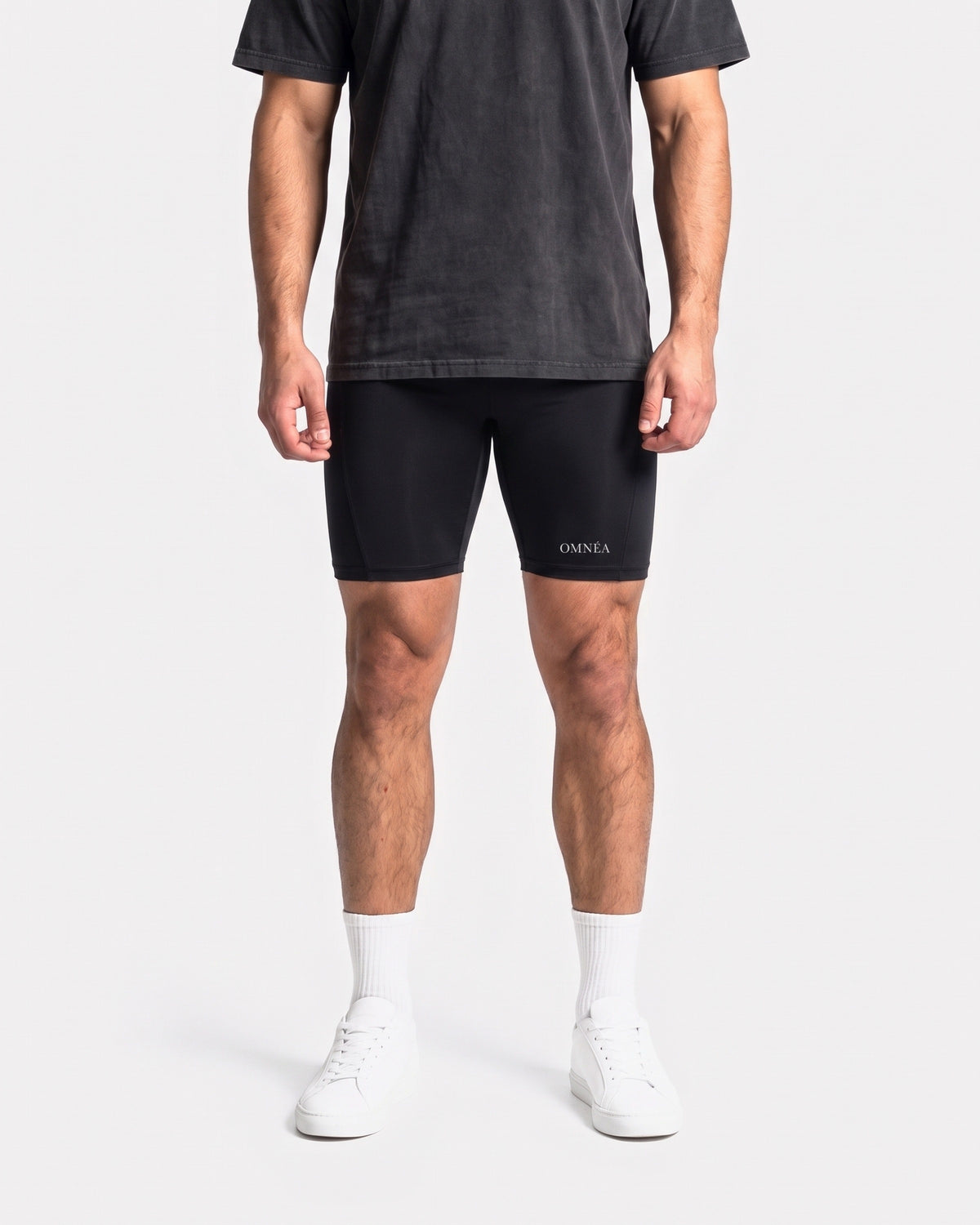 OMNÉA Hybrid Half Tight in OMNÉA Black – Vorderansicht