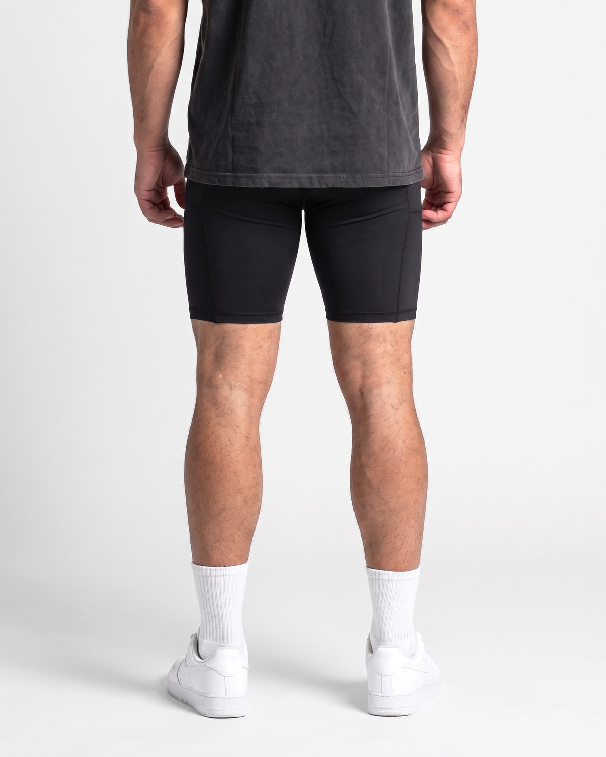OMNÉA Hybrid Half Tight in OMNÉA Black – Rückansicht