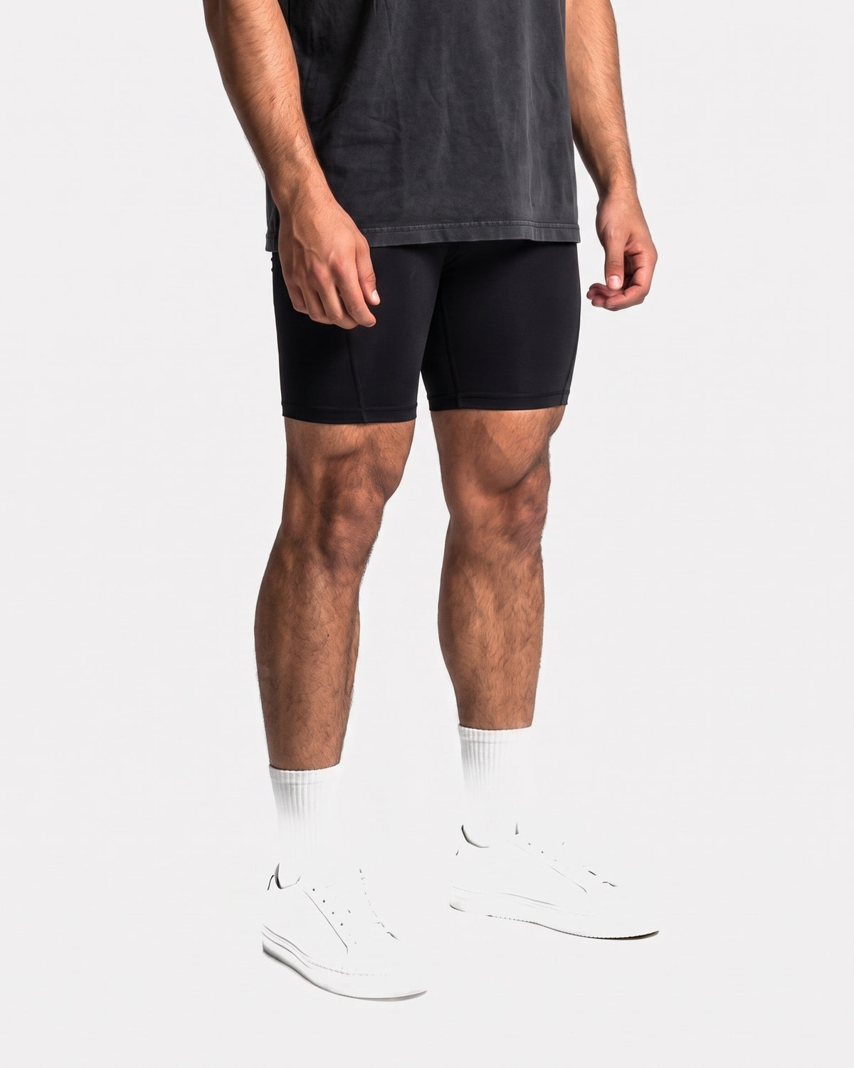OMNÉA Hybrid Half Tight in OMNÉA Black – Dreiviertelansicht