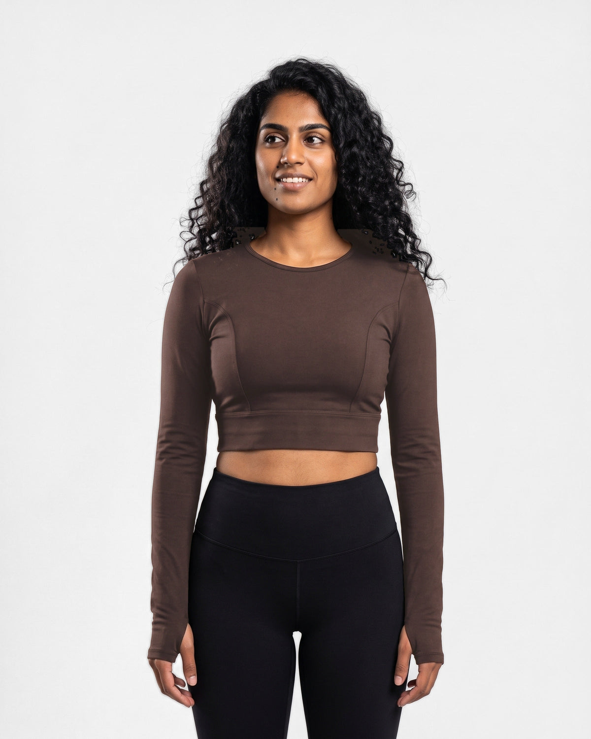 OMNÉA Sculpt Long Sleeve V-Back in OMNÉA Mocha – Vorderansicht