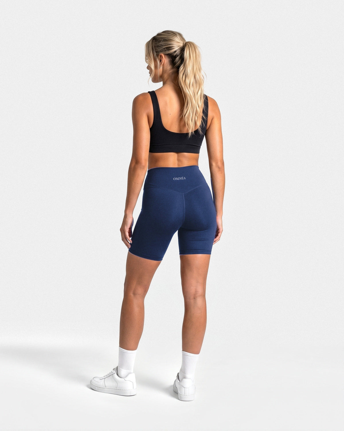 OMNÉA V-Shape Short Leggings in OMNÉA Blue – Rückansicht